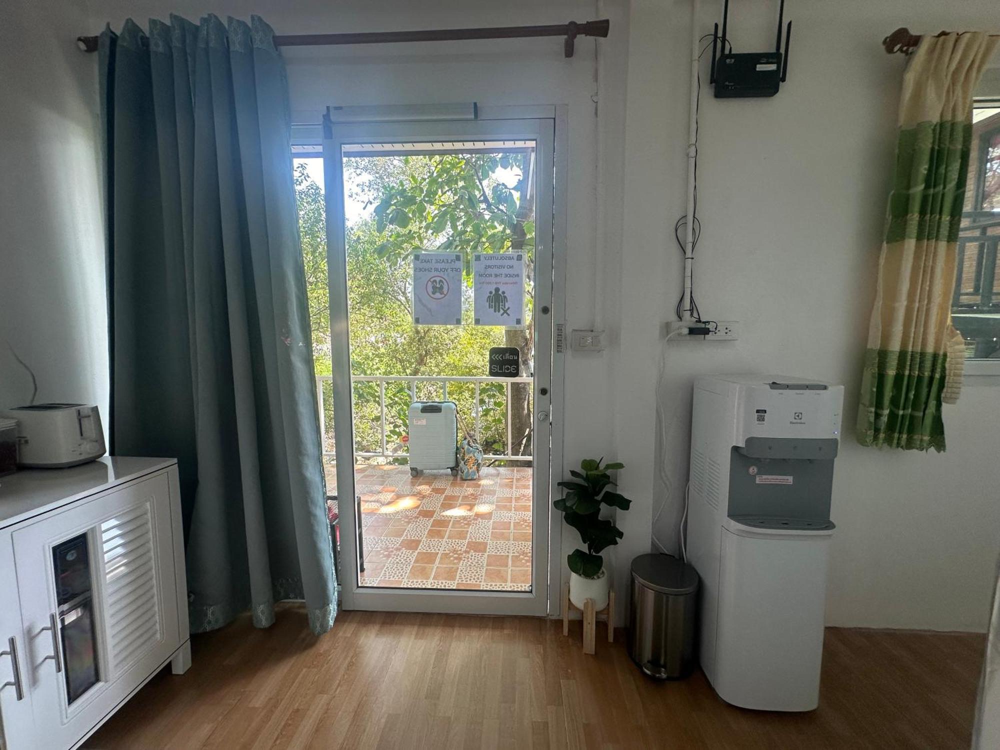 Sweed Dee Seaview Hostel 皮皮岛 外观 照片
