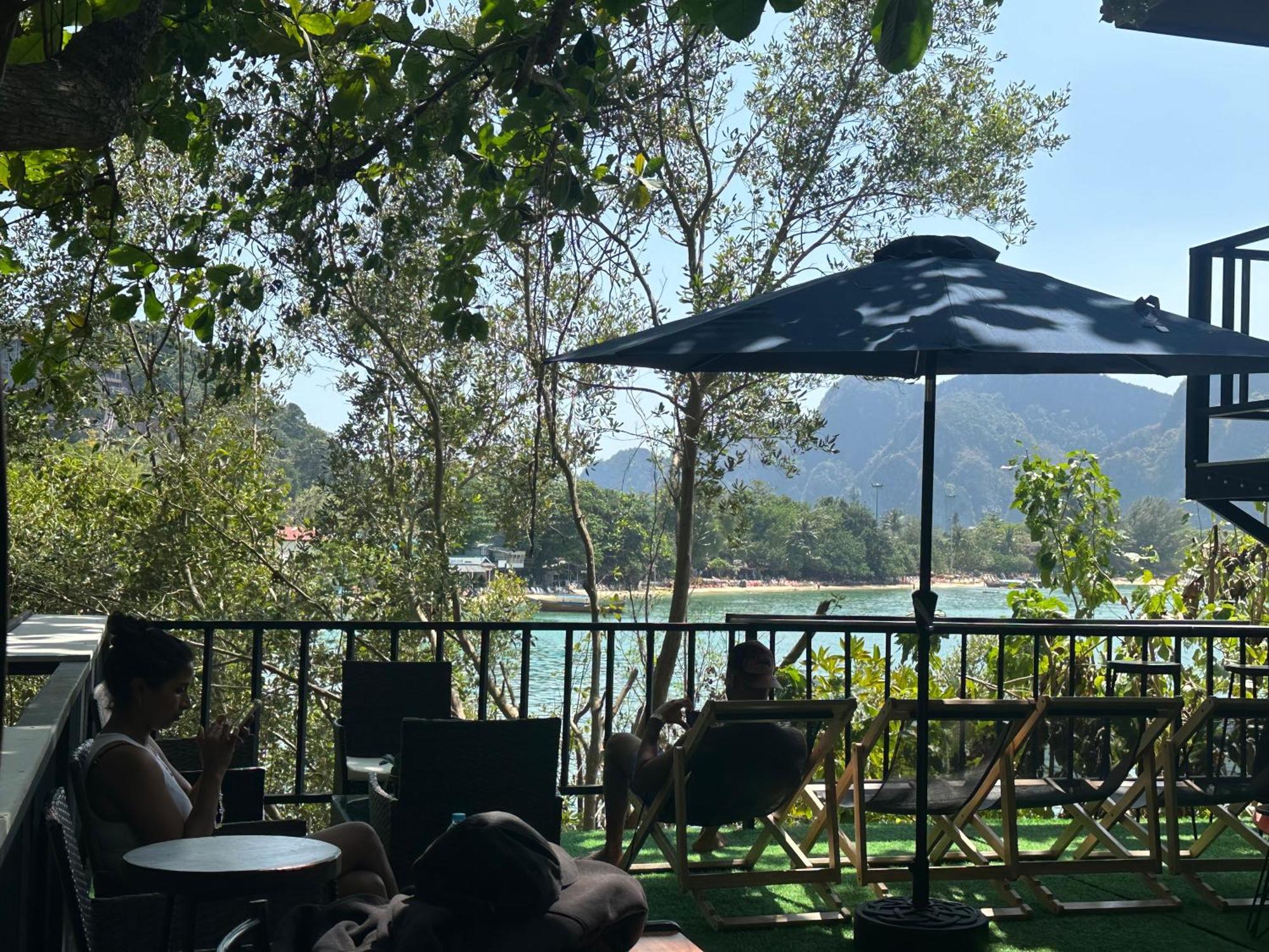 Sweed Dee Seaview Hostel 皮皮岛 外观 照片