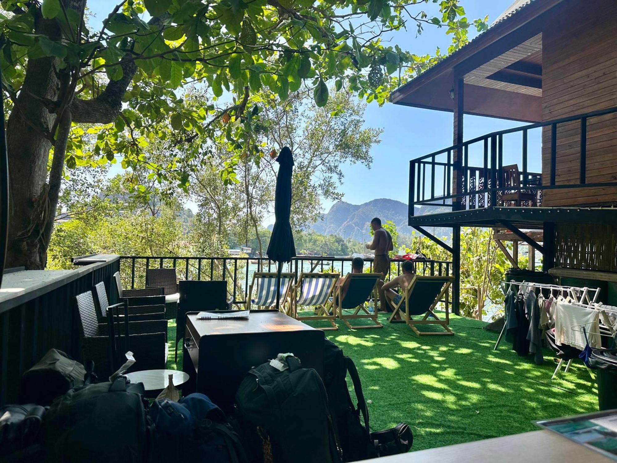 Sweed Dee Seaview Hostel 皮皮岛 外观 照片