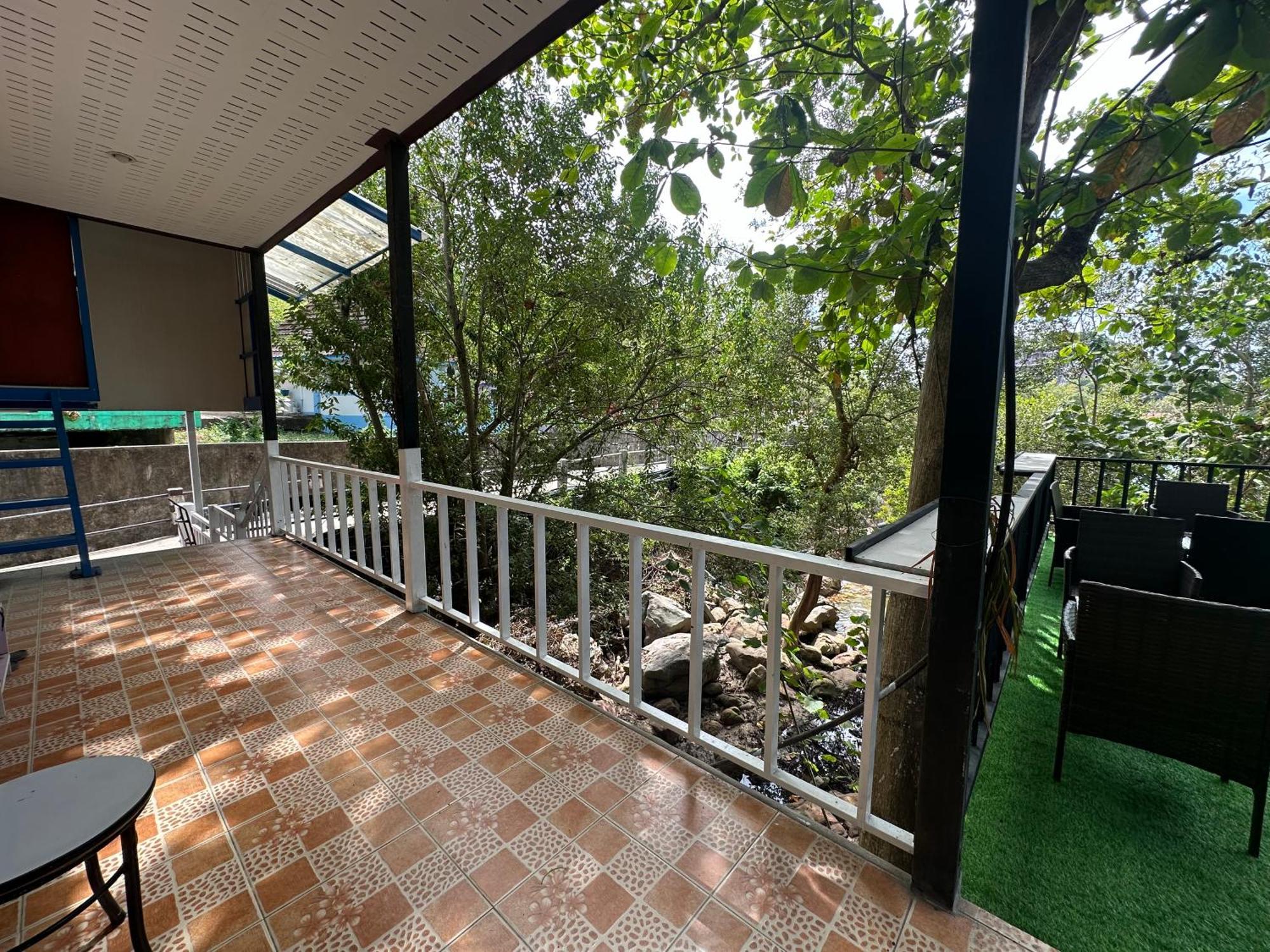 Sweed Dee Seaview Hostel 皮皮岛 外观 照片